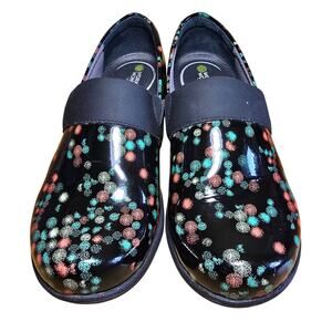 Dansko Work Wonders Shoes Size 36, US 5.5-6 Slip-Resistant, Polkadots, Camellia
